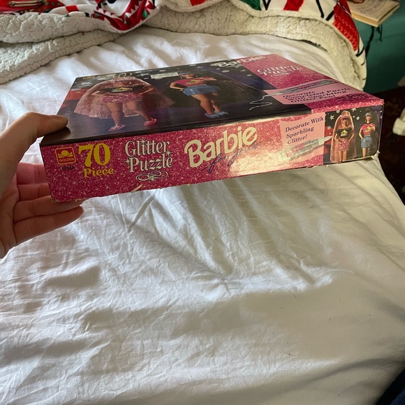Vintage 90s Barbie glitter puzzle - Picture 2 of 4